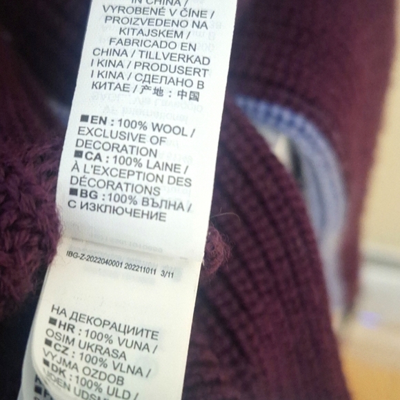 Icebreaker Women's Merino Lodge Long Sleeve Half Zip Sweater - NIGHTSHADE/ KYANI - Picture 11 of 11